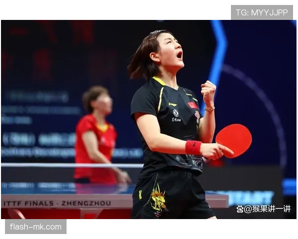 陈梦训练完直接啃鸡腿，这自律和放纵的切换也太真实了